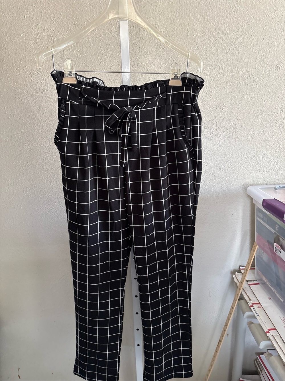 Soho Apparel Black Windowpane Paperbag Waist Pants Size Medium